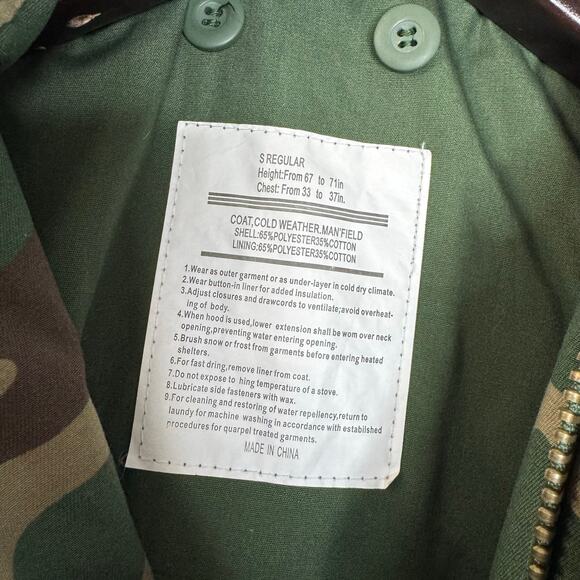 Mess in a Bottle Camo Army Jacket Queen Don't Be Afraid to Rule Like a King Sz S - Picture 6 of 9